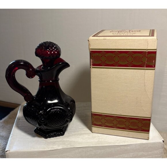 Avon Cape Cod Collection Cruet 5 Oz Bubble Bath Bottle & Box NOS - Picture 2 of 9